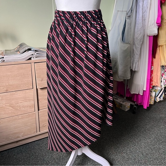 H&M Red & Black Stripe Midi Knee-Length Modest Handkerchief Asymmetrical Skirt M - Picture 5 of 16